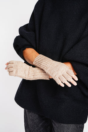 Mixed glove mittens