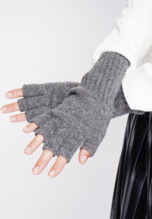 Mixed glove mittens