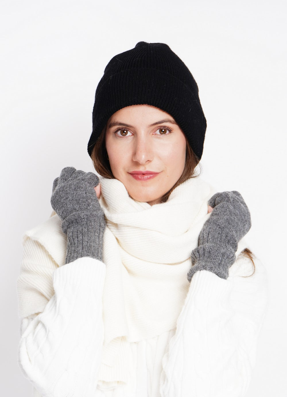 Mixed glove mittens