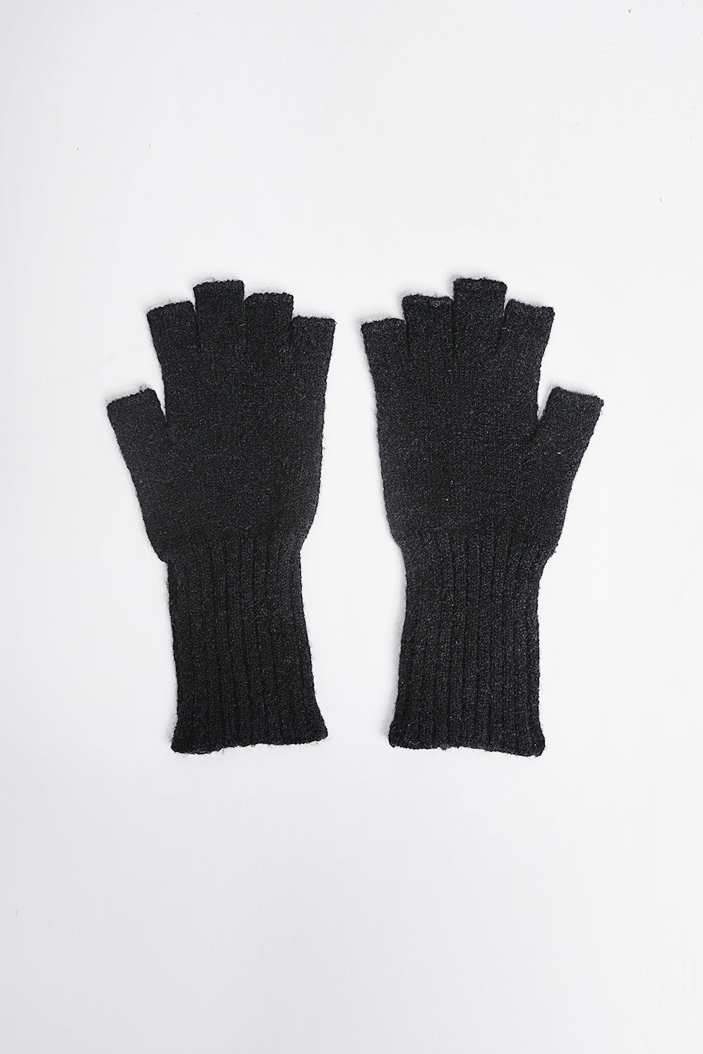 Mixed glove mittens