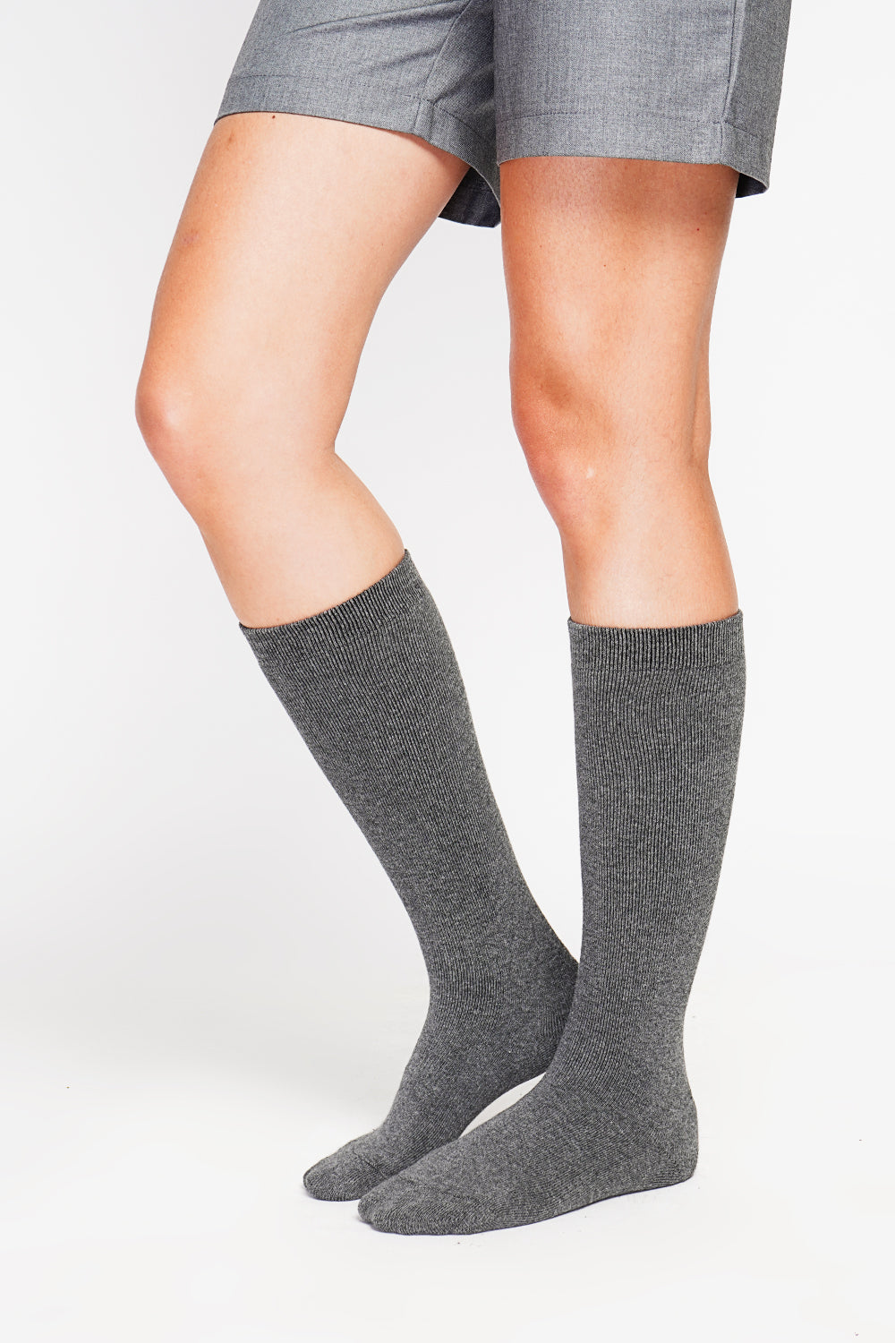 Chaussettes très hautes fourrées thermiques – Gris foncé – Assuili