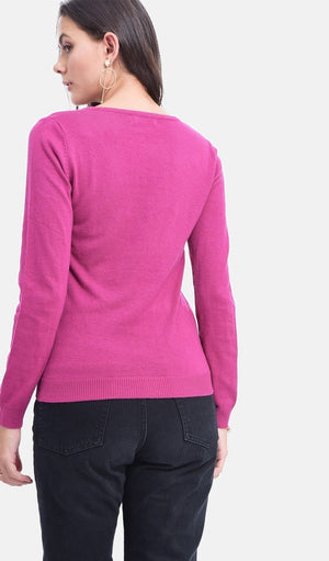 Classic V-neck sweater knitted in 2 threads with long sleeves