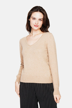 Classic V-neck sweater knitted in 2 threads with long sleeves