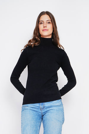 Classic turtleneck sweater knitted in 2 threads with long sleeves