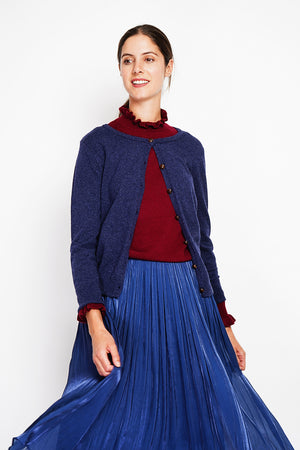 Fancy buttoned crew neck vest with long sleeves