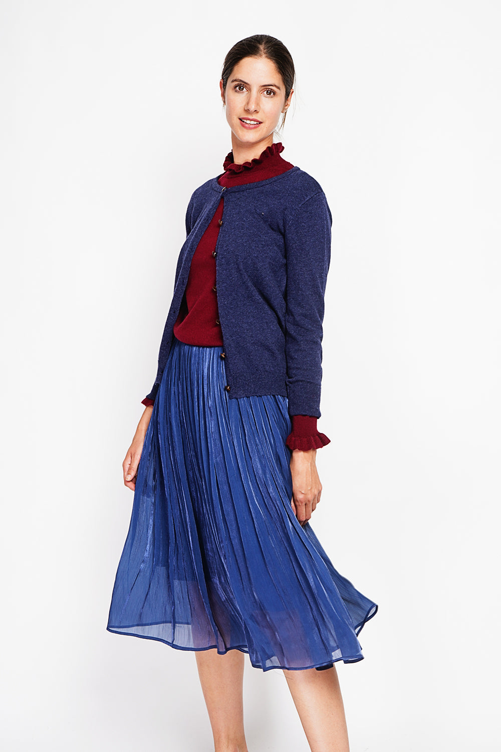 Fancy buttoned crew neck vest with long sleeves
