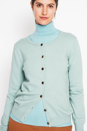 Fancy buttoned crew neck vest with long sleeves