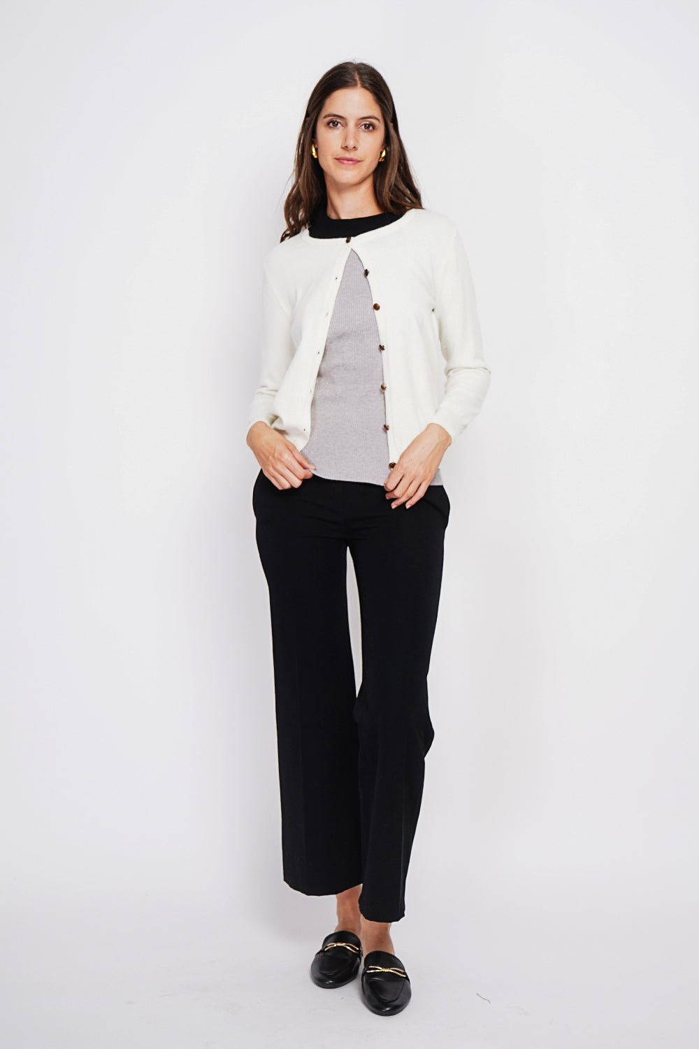 Fancy buttoned crew neck vest with long sleeves