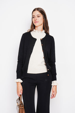 Fancy buttoned crew neck vest with long sleeves