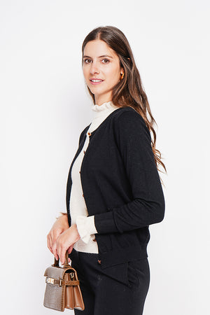 Fancy buttoned crew neck vest with long sleeves