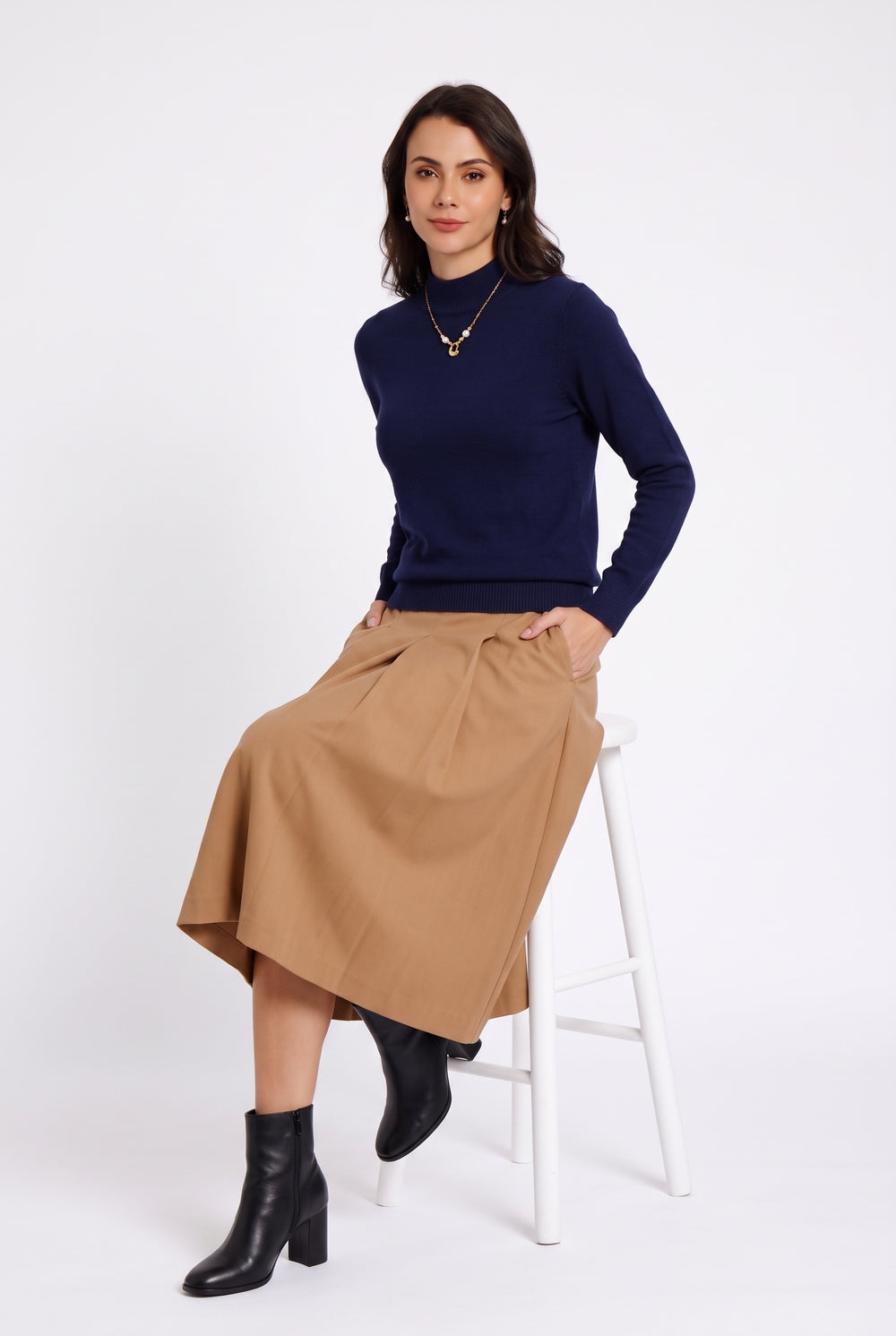 Classic long-sleeved high-neck sweater in 2-ply knit – Night blue – Assuili