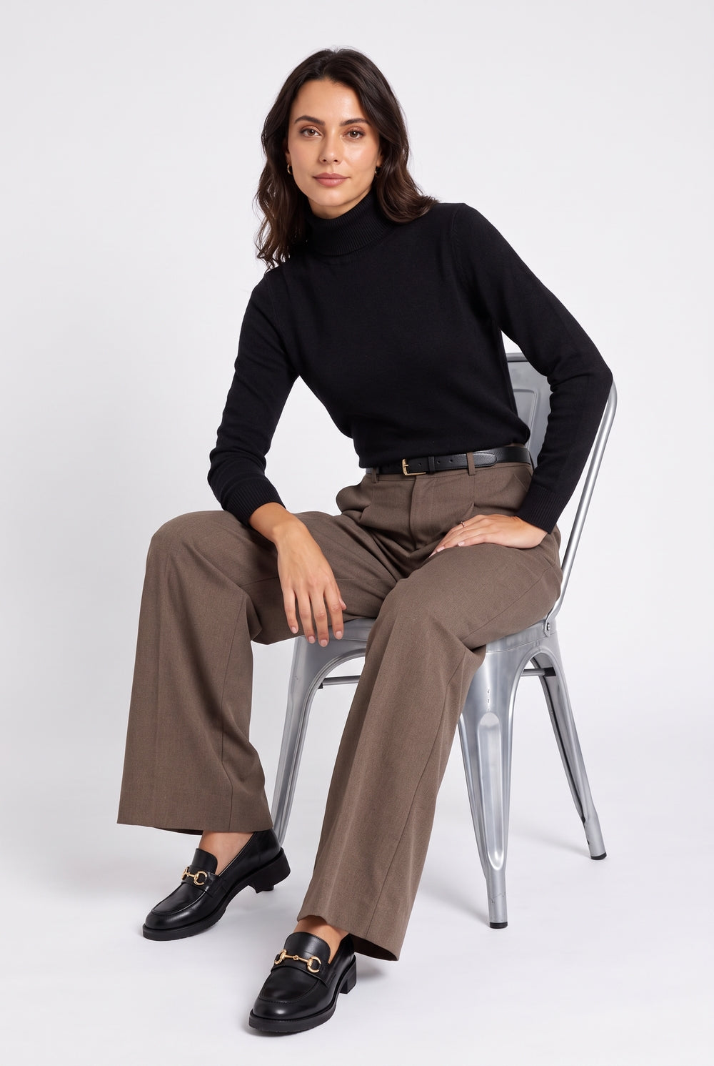 Classic long-sleeved high-neck sweater in 2-ply knit – Black – Assuili