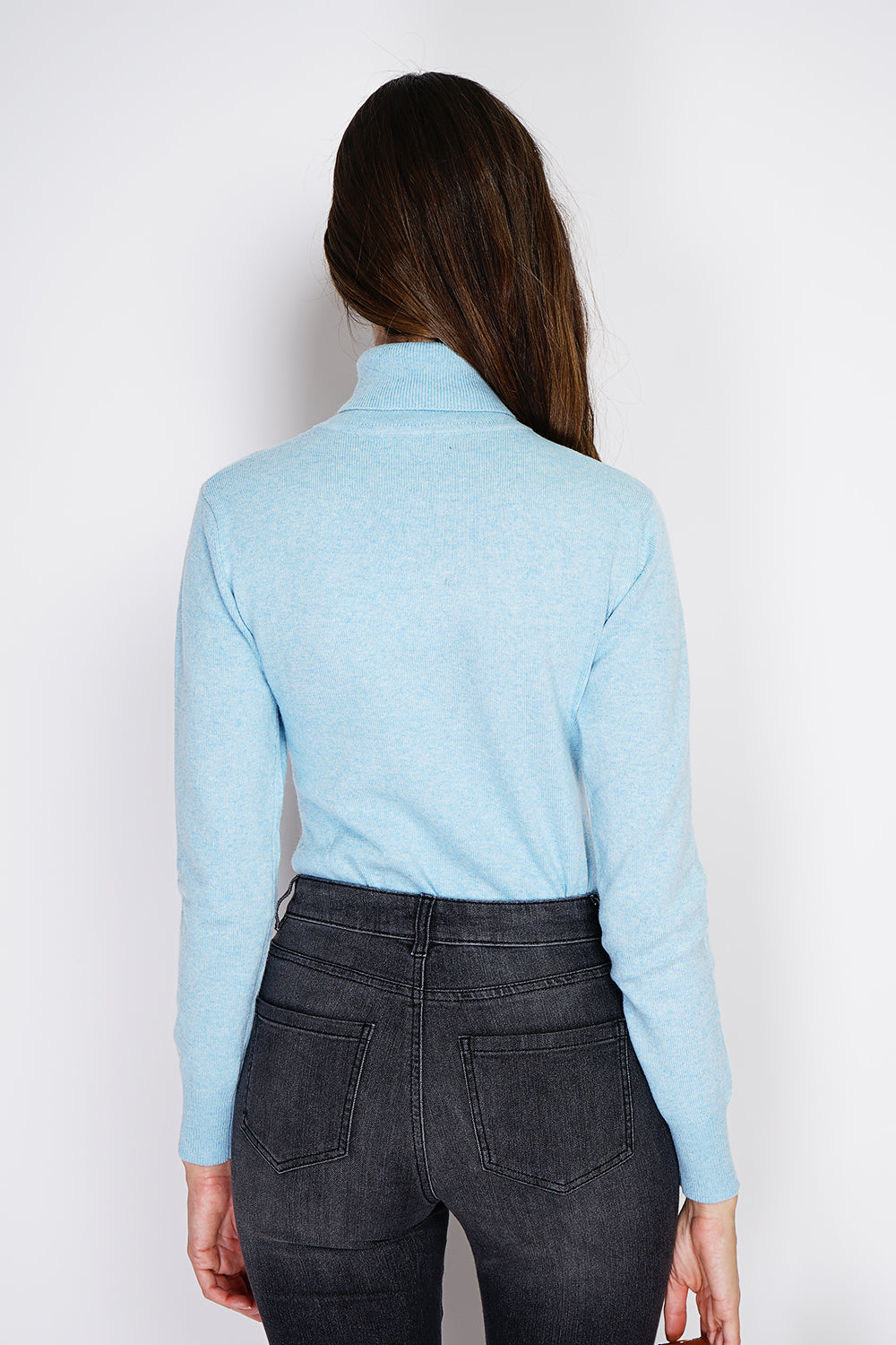 Classic long-sleeved turtleneck sweater in 2-ply knit – Sky blue – Assuili