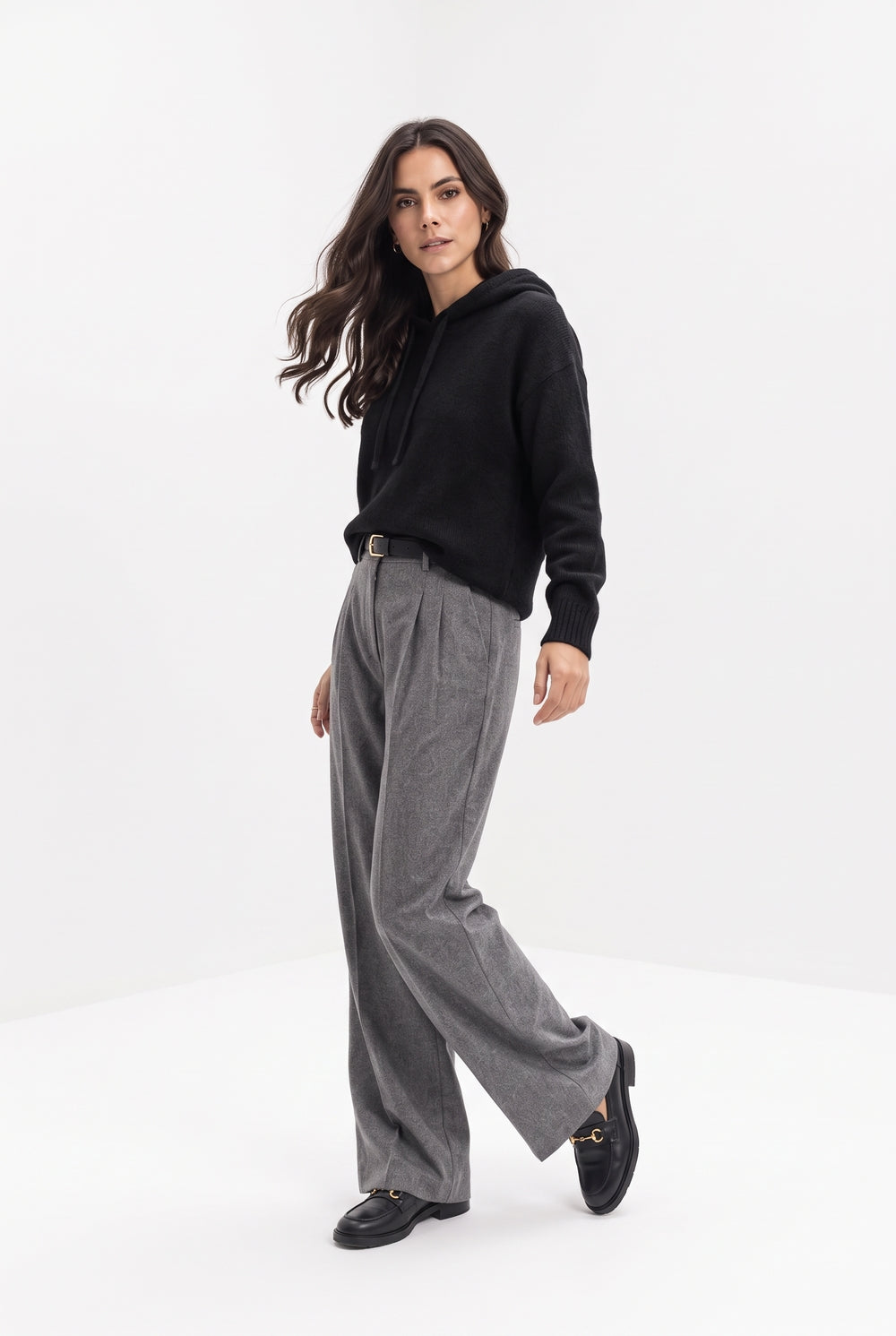 Pull à capuche oversize poche poitrine – Noir – Assuili