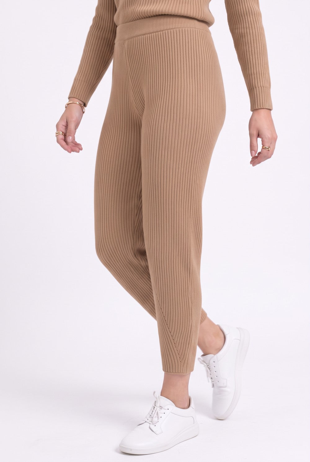 Pantalon taille haute côtelé – Camel – Assuili