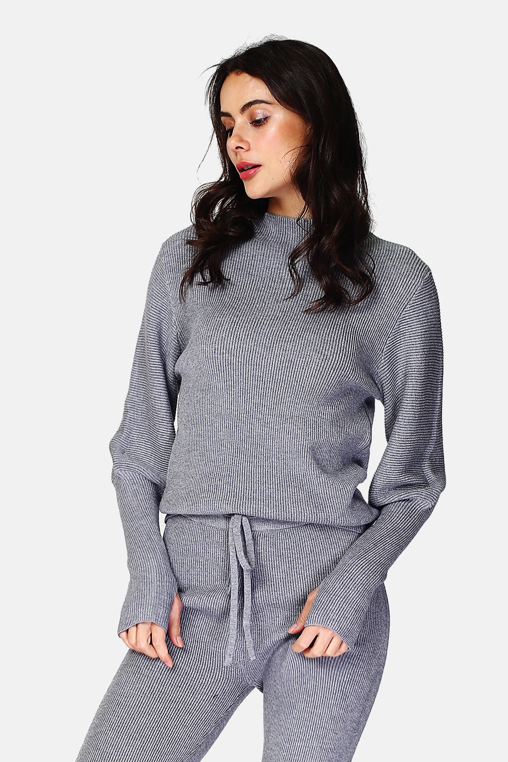 Pull col montant côtelé avec gants – Gris – Assuili