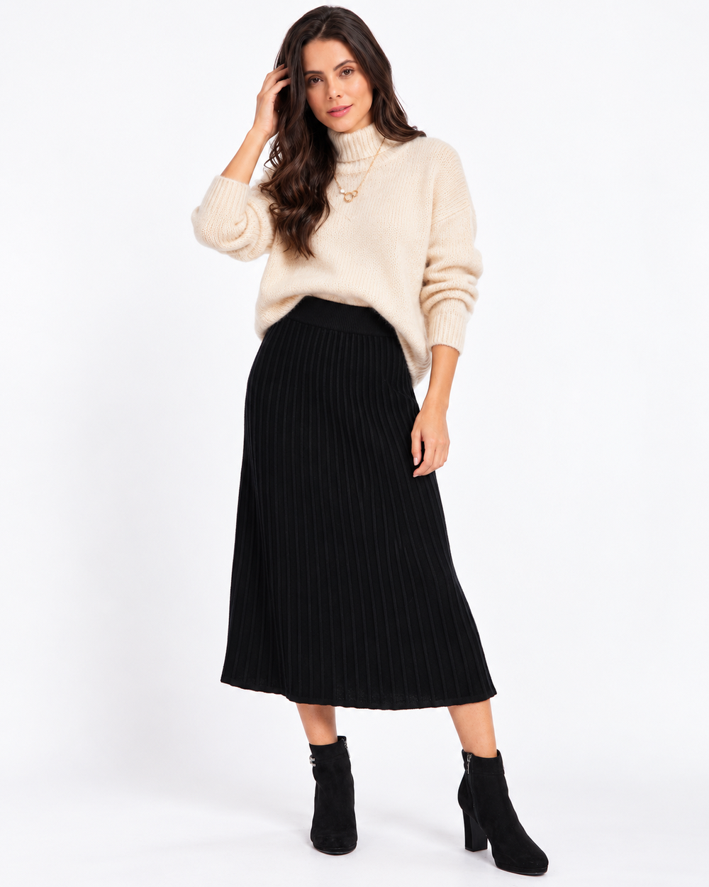 Long pleated knitted skirt, elasticated waist, 2-ply