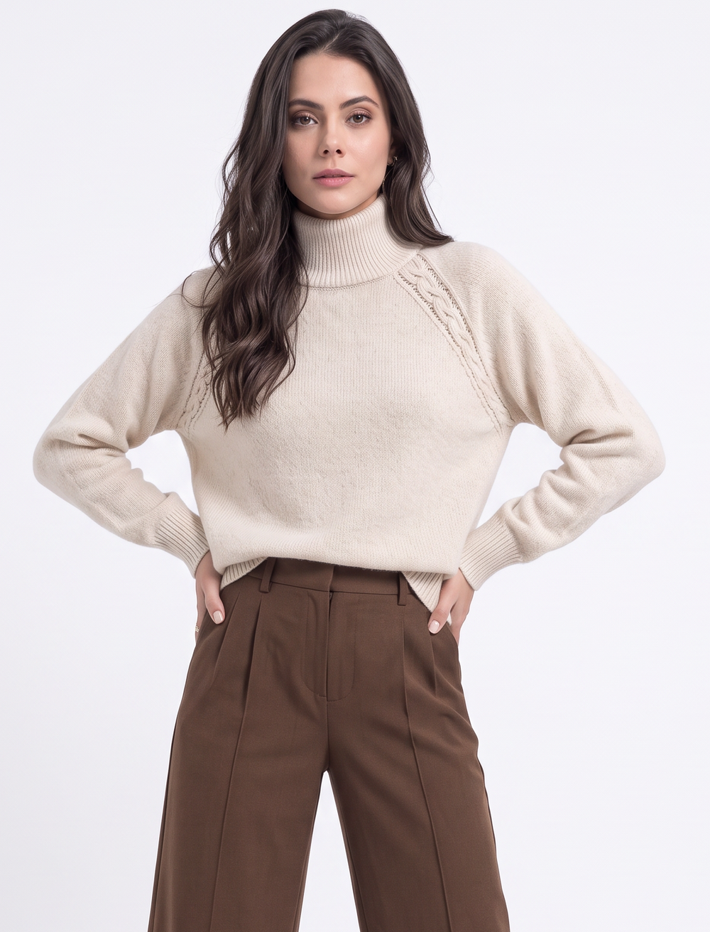 Pull col montant torsadé 4 fils – Crème – Assuili