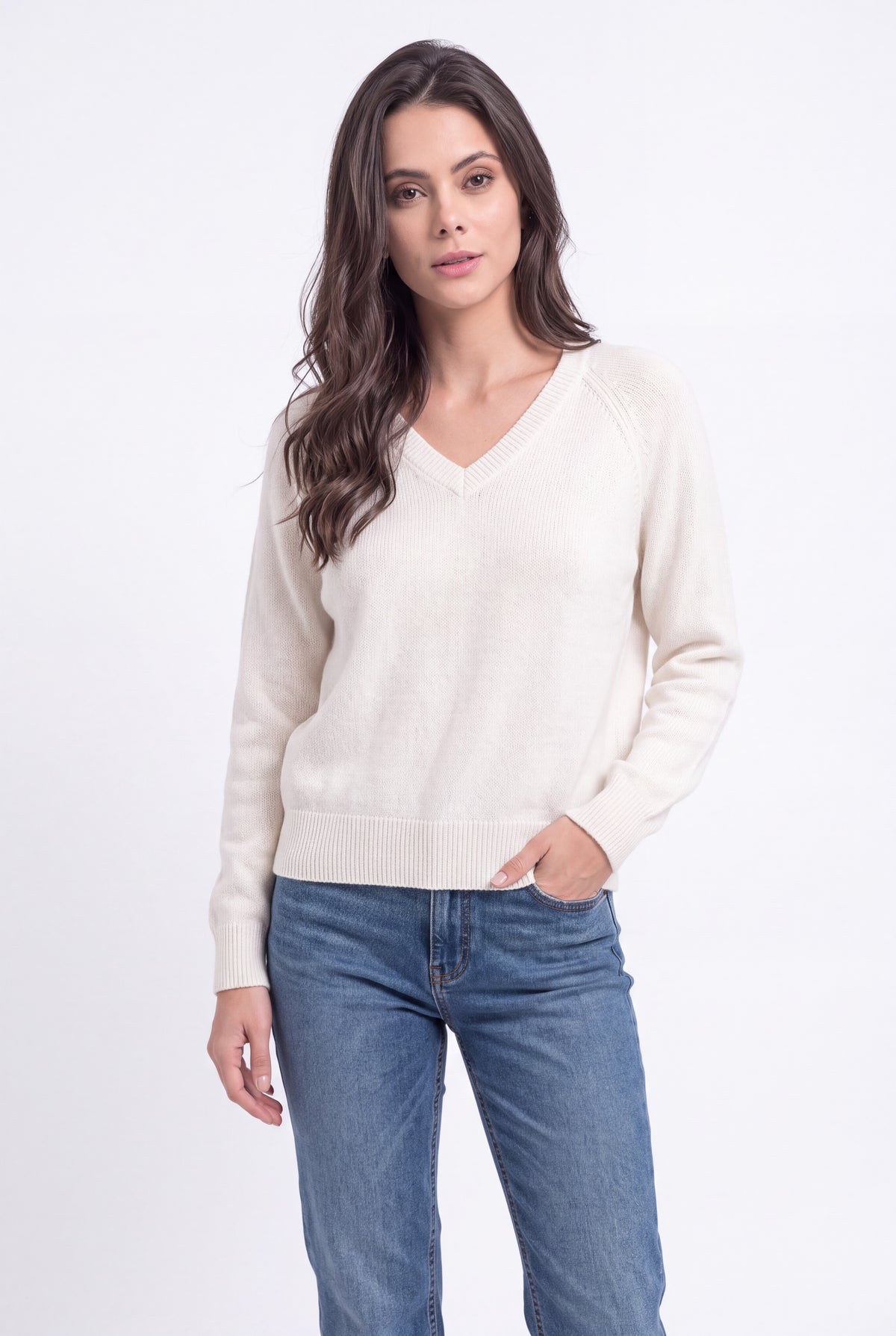 Pull col V manches raglan – Blanc cassé – Assuili