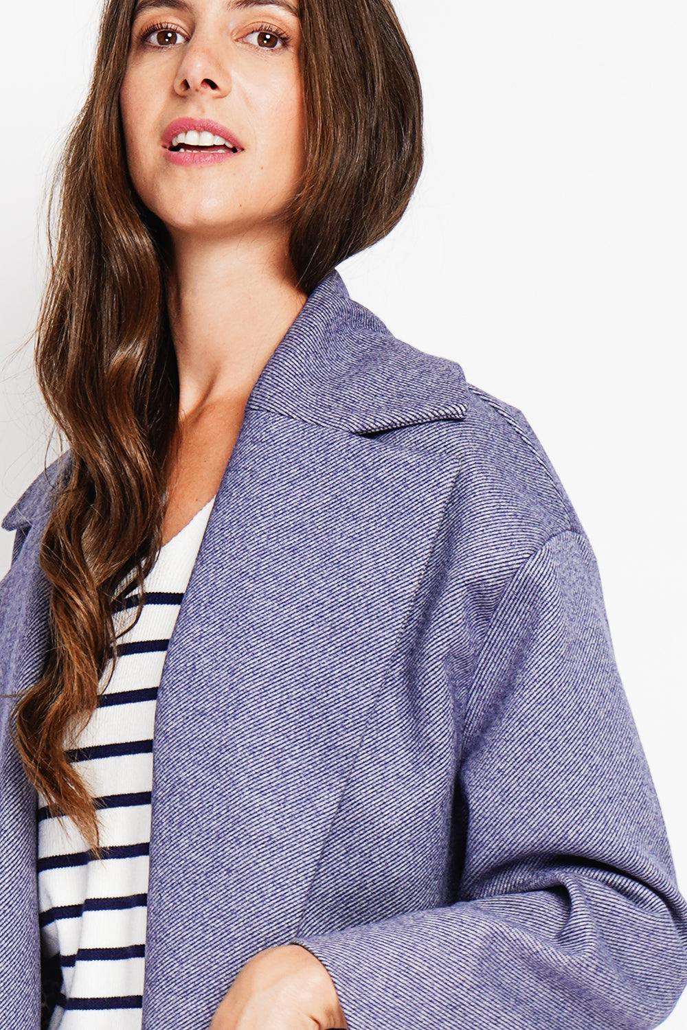 Oversized coat with flap pockets and long sleeves