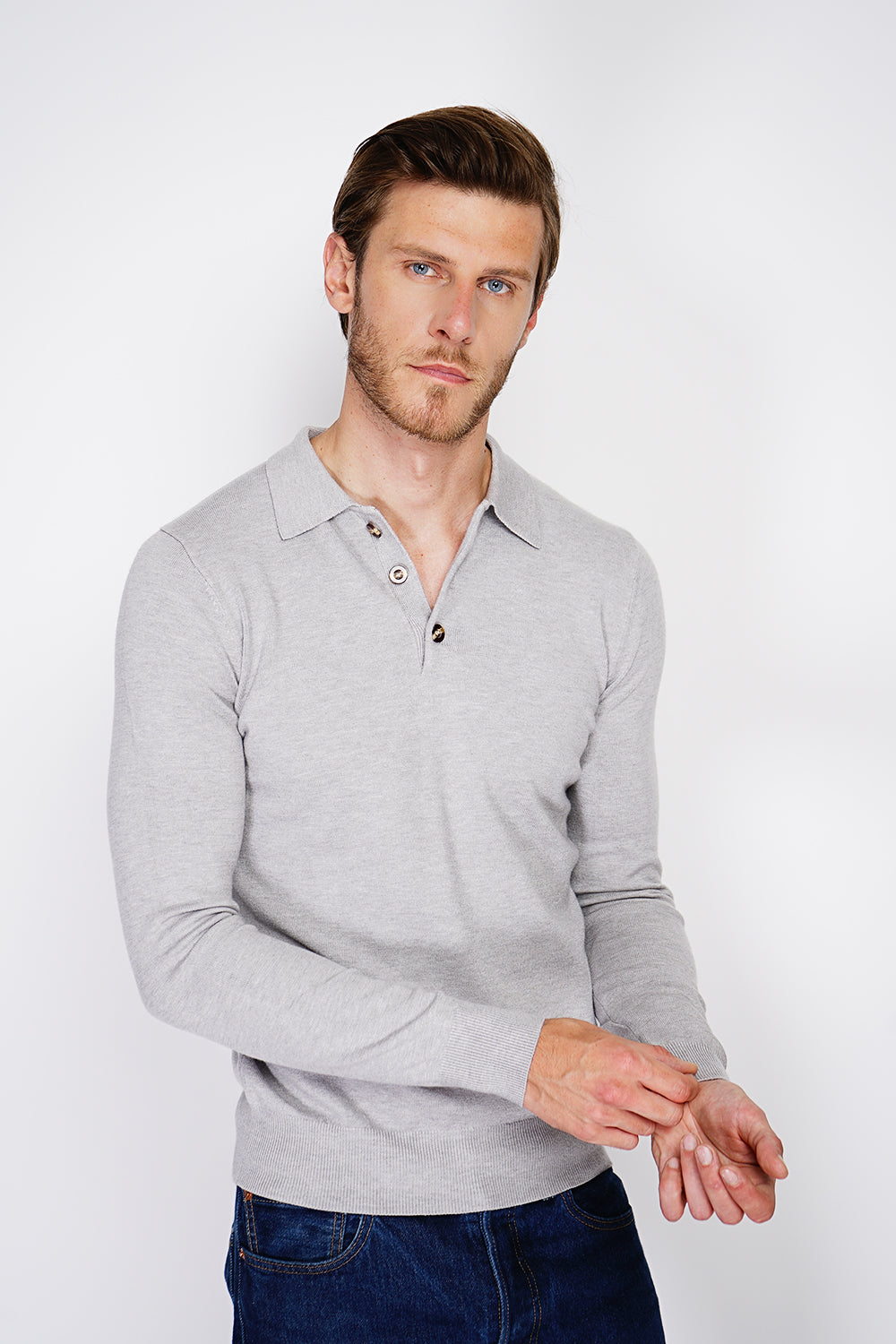 Polo collar sweater with buttons knitting in 3 threads with long sleeves