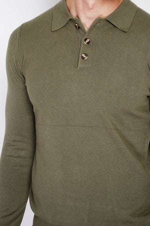 Polo collar sweater with buttons knitting in 3 threads with long sleeves