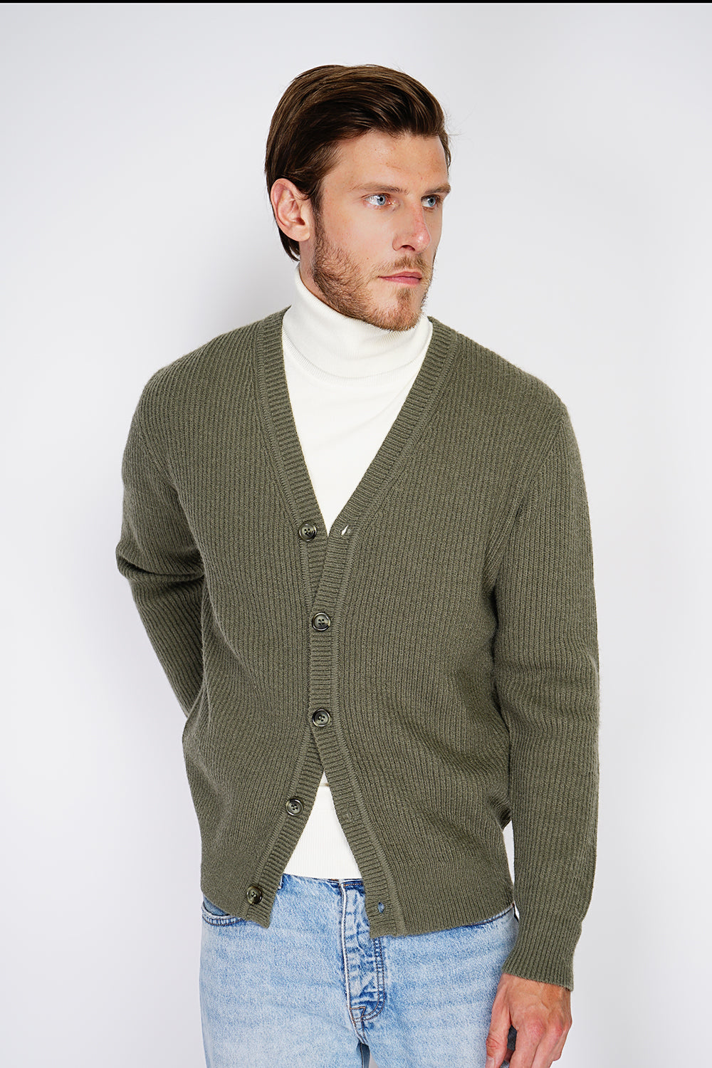 Wide ribbed crew neck long sleeve cardigan