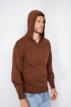 Wide, long-sleeved ribbed hooded sweater