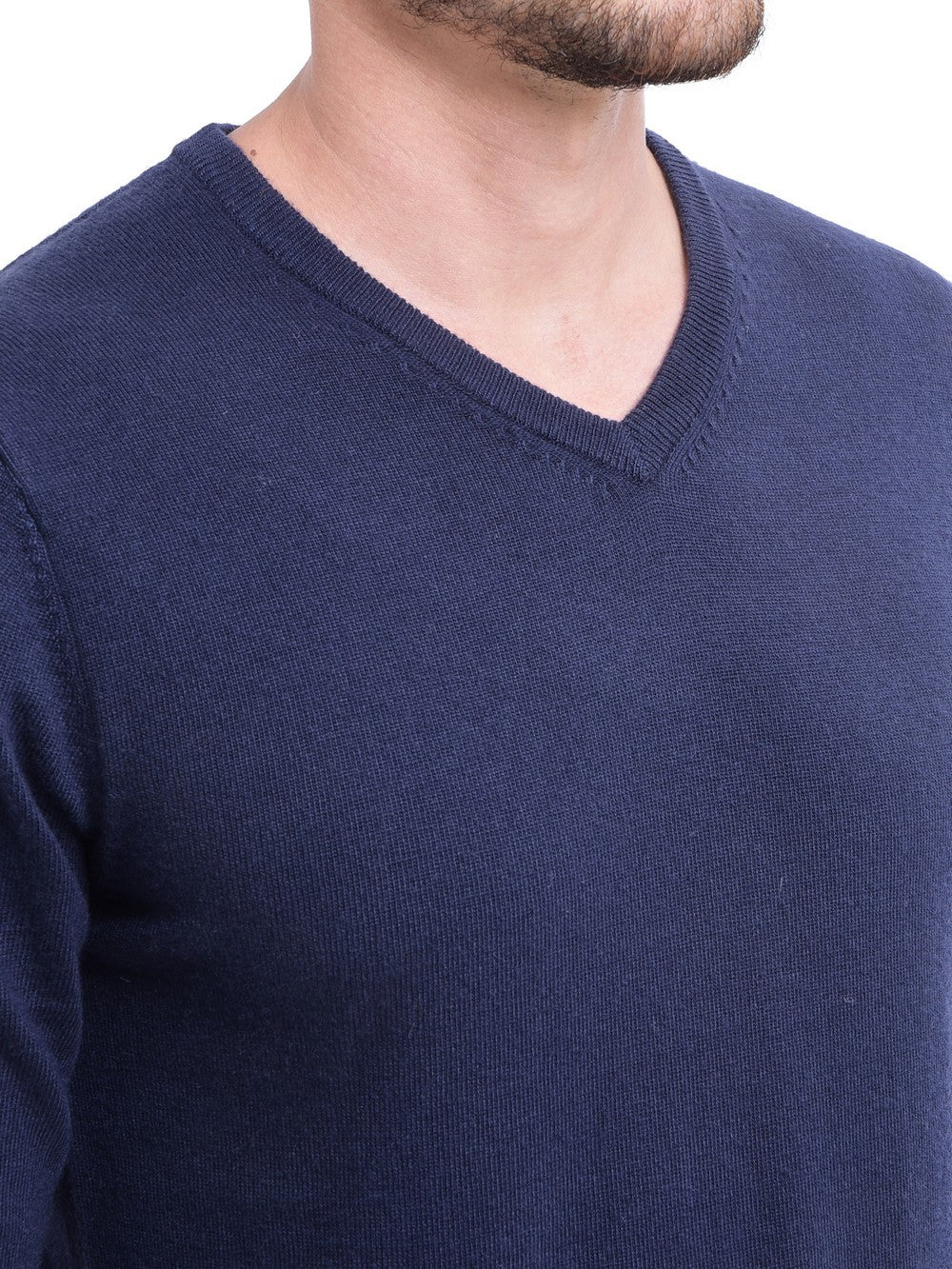 Classic V-neck sweater with long sleeves knitting in 2 threads
