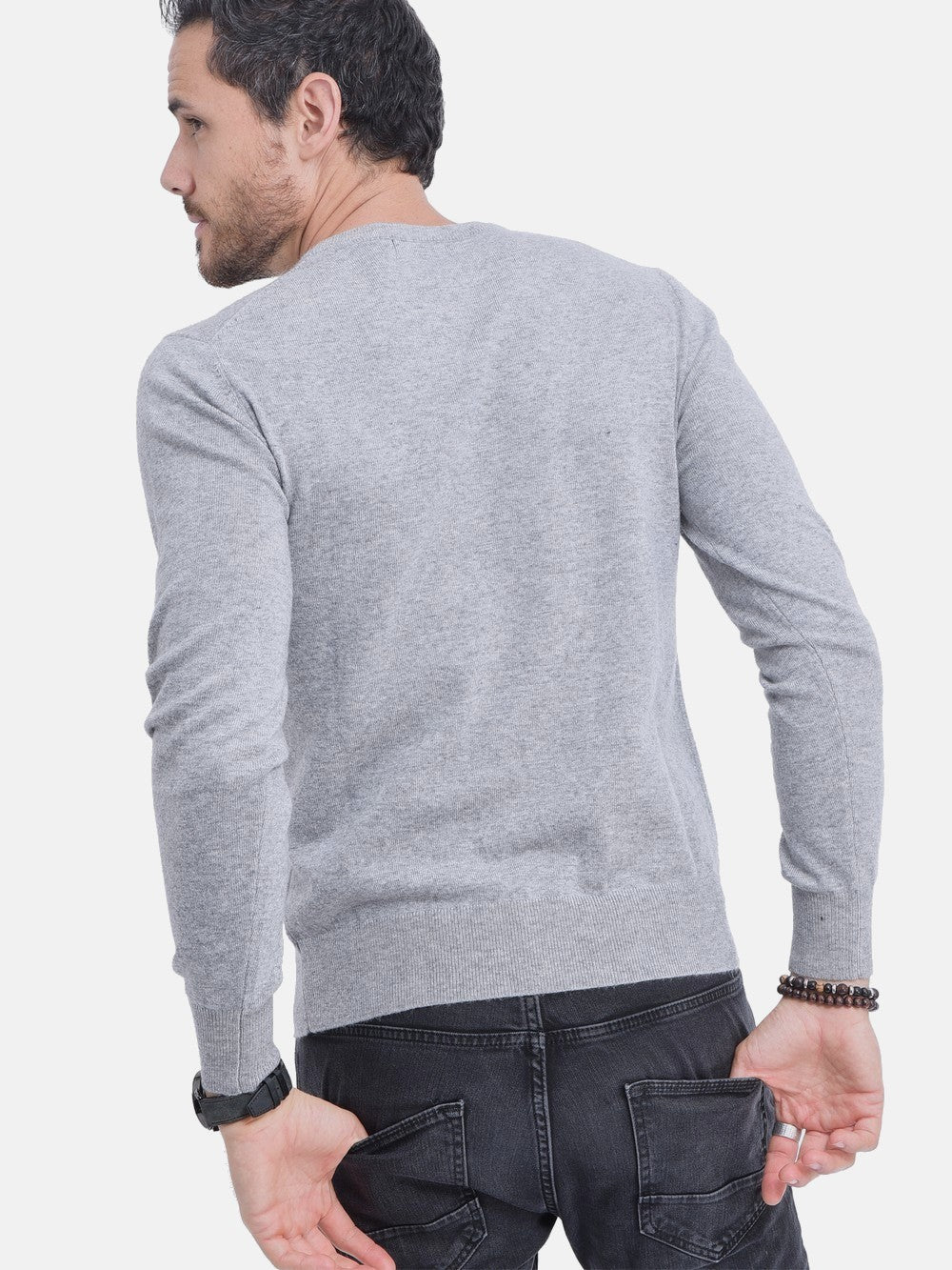 Classic V-neck sweater with long sleeves knitting in 2 threads