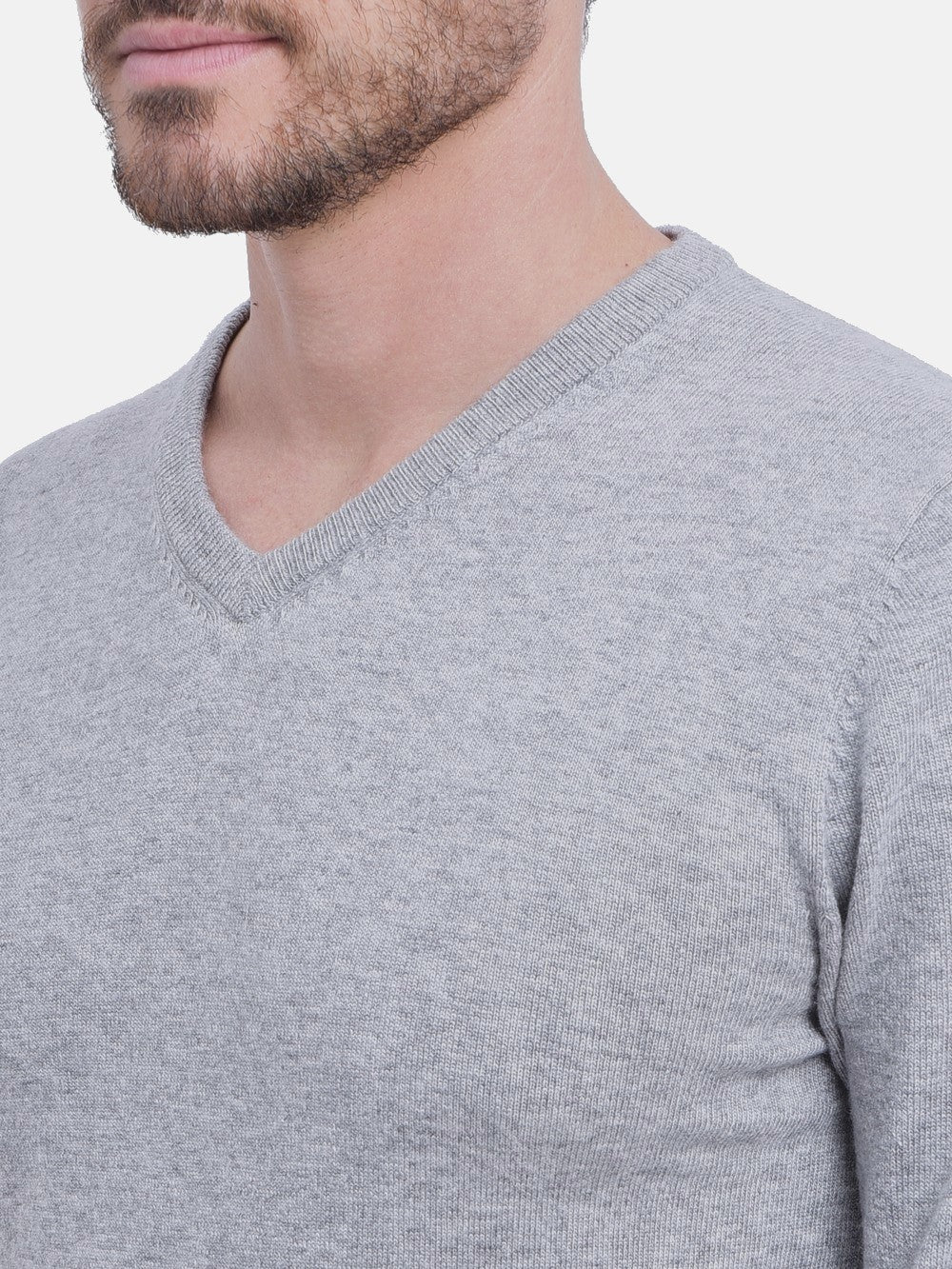 Classic V-neck sweater with long sleeves knitting in 2 threads