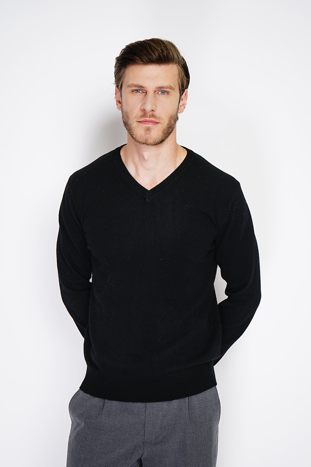 Classic V-neck sweater with long sleeves knitting in 2 threads