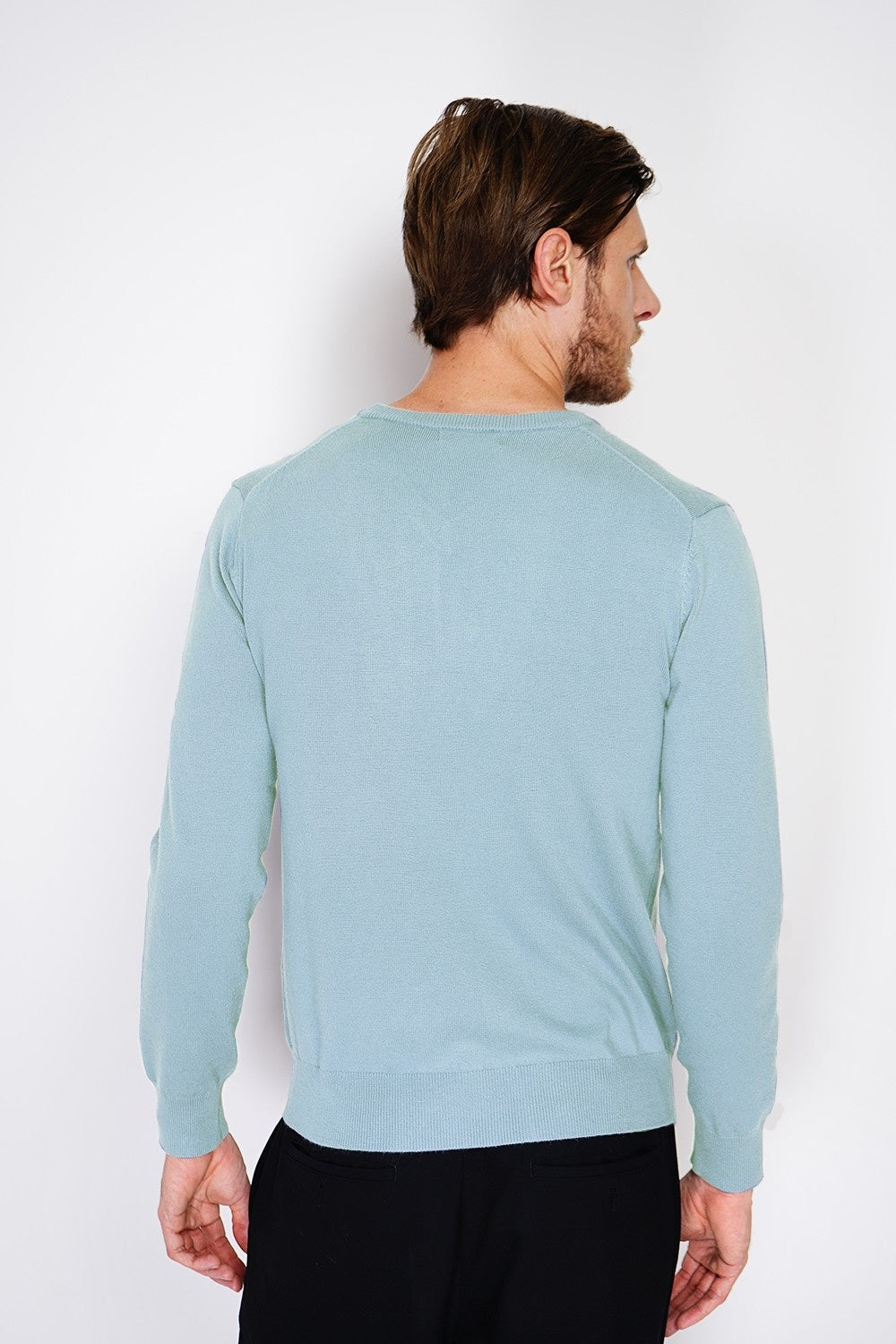 Classic V-neck sweater with long sleeves knitting in 2 threads