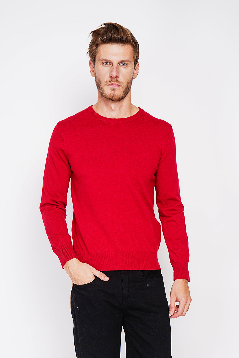 Classic crewneck sweater with long sleeves 2-ply knit