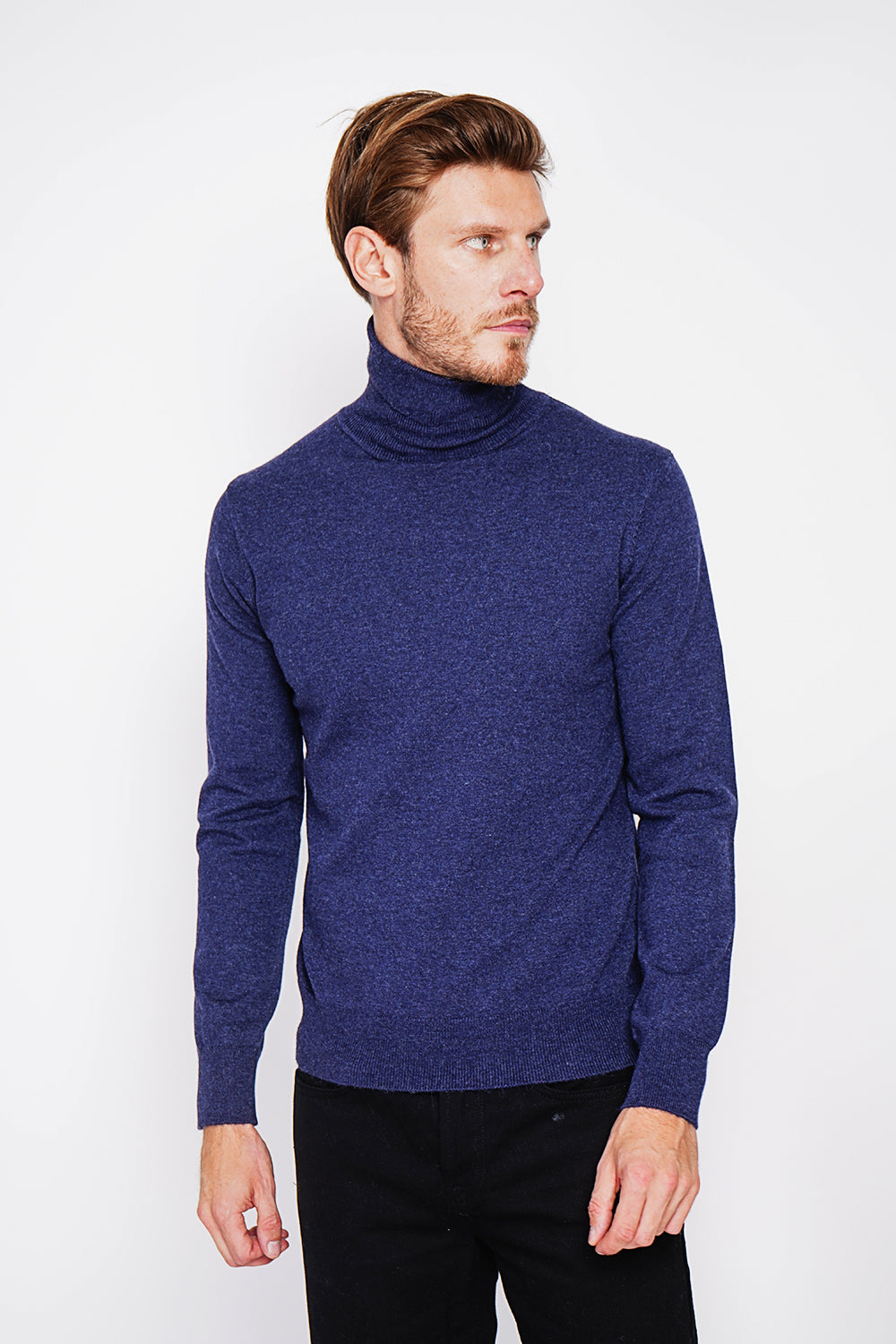 Classic turtleneck sweater with long sleeves knit in 2 threads