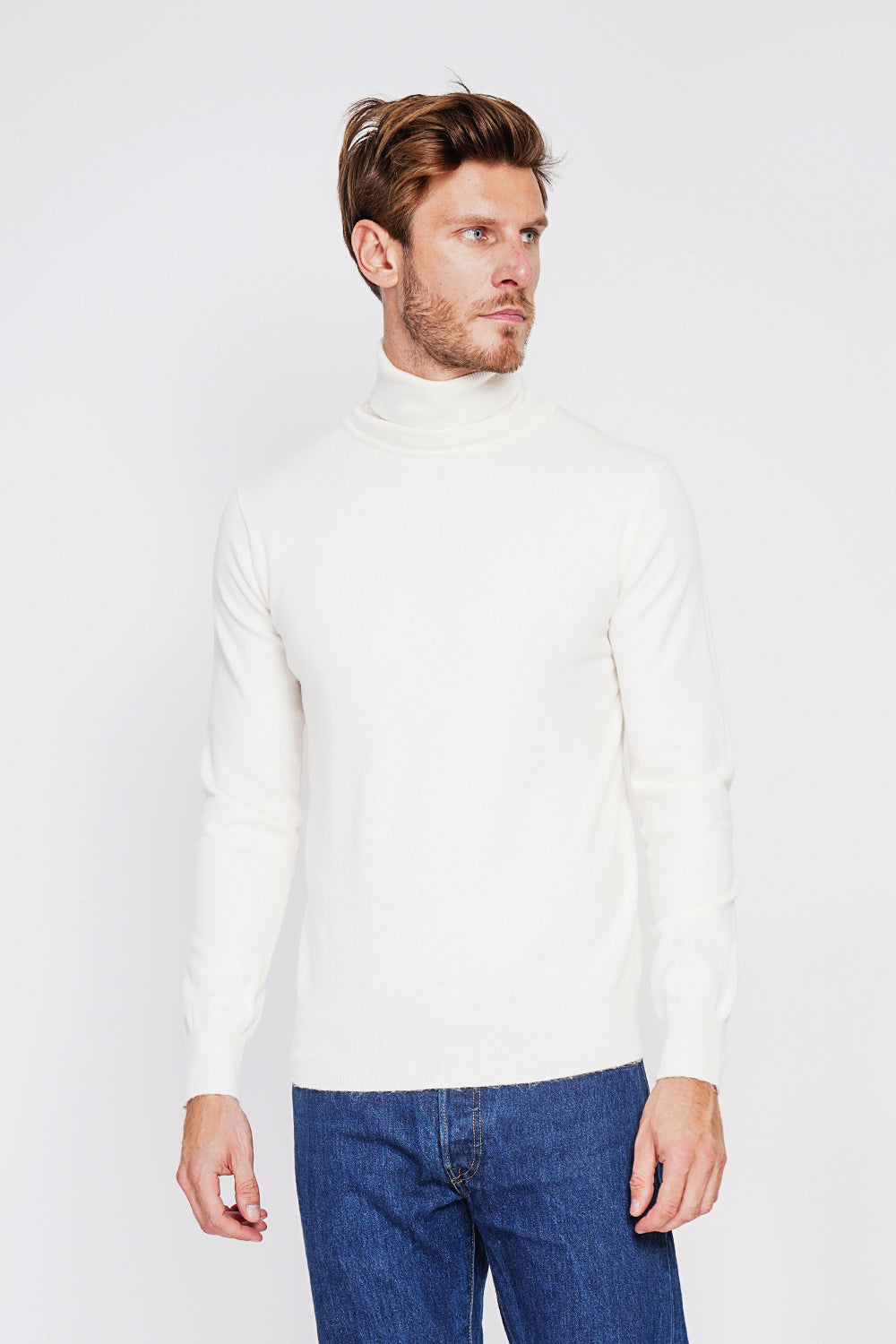 Classic turtleneck sweater with long sleeves knit in 2 threads