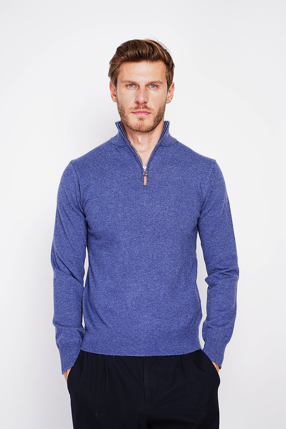 Zipped trucker neck sweater with long sleeves knitting in 2 threads