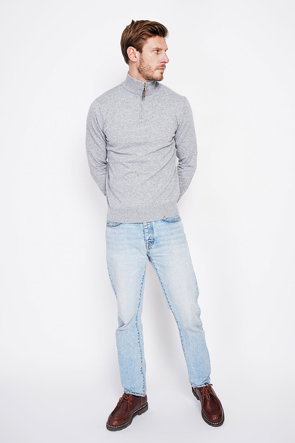 Zipped trucker neck sweater with long sleeves knitting in 2 threads