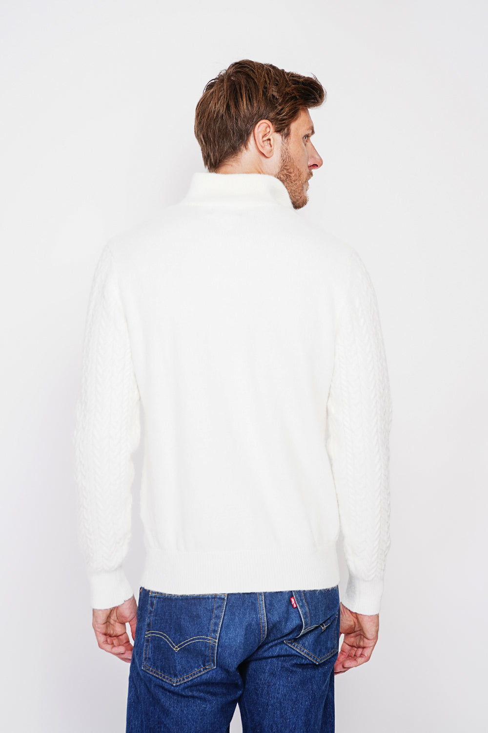 Pull col camionneur zippé maille fantaisie – Blanc cassé – C&Jo