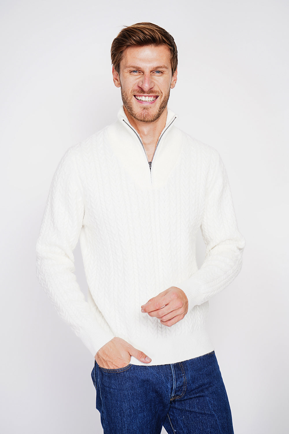 Pull col camionneur zippé maille fantaisie – Blanc cassé – C&Jo
