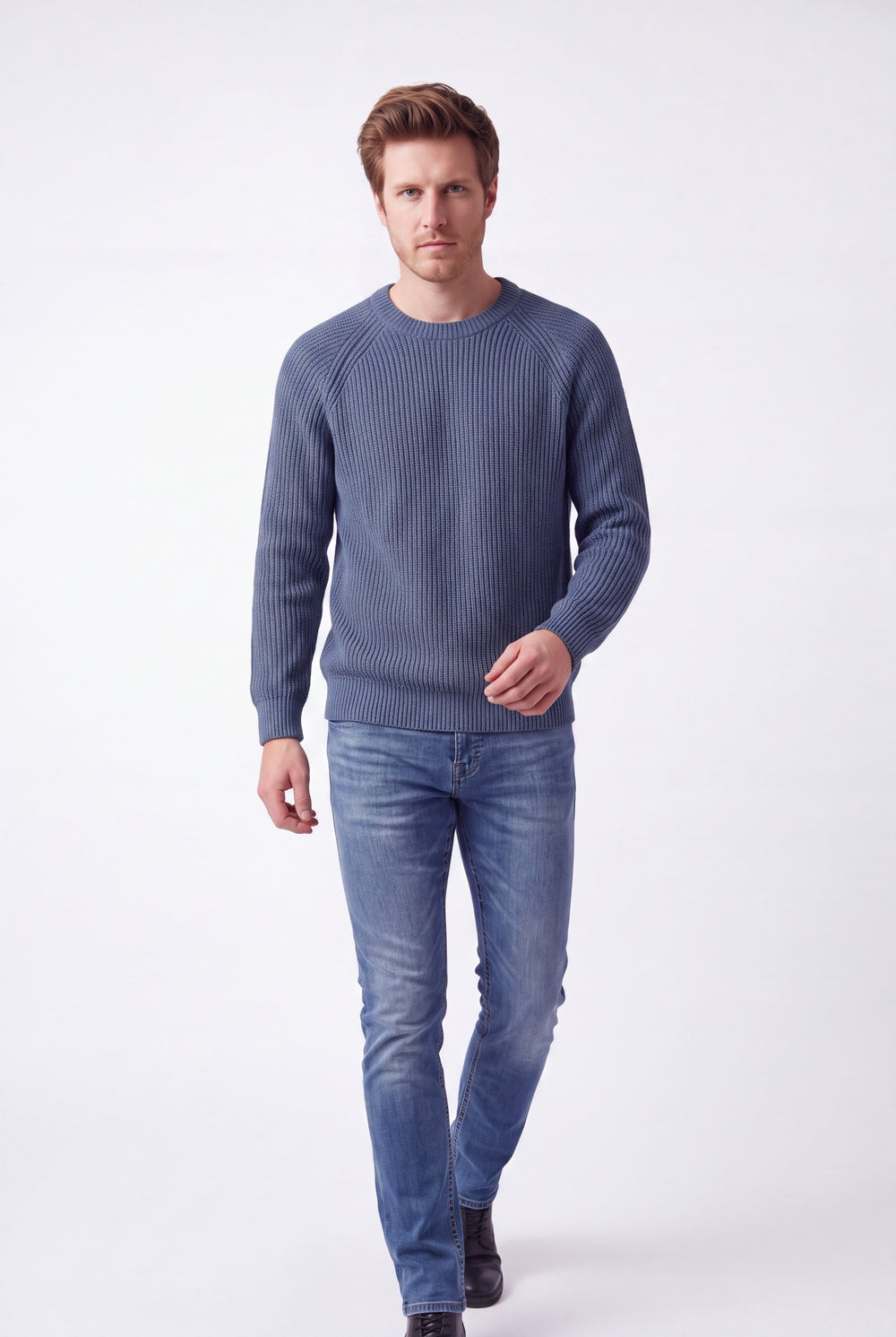 Pull homme col rond raglan 4 fils – Bleu jean – C&Jo