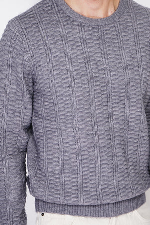 ROUND COLLAR SWEATER WITH BLACKBERRY KNITTING