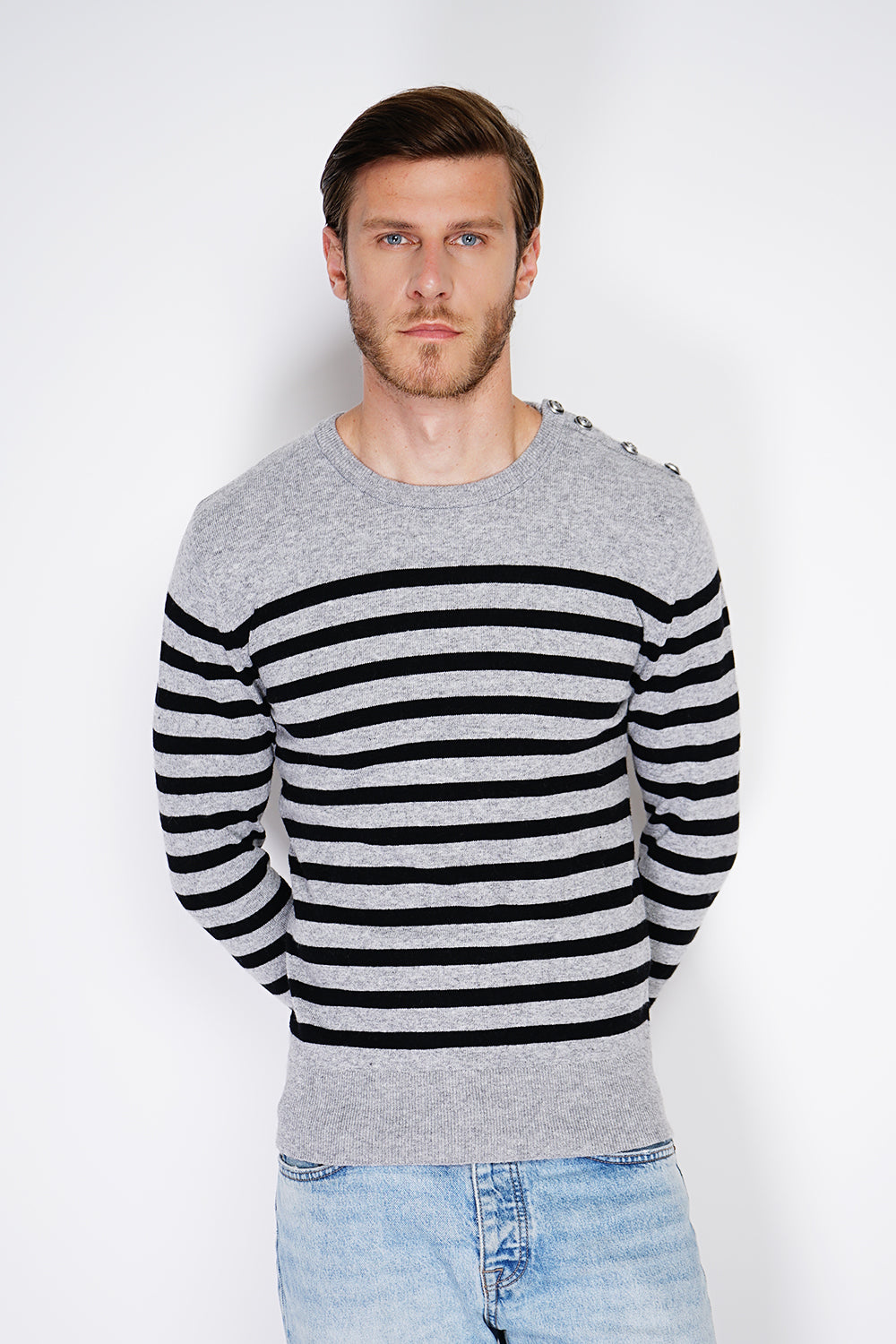 ROUND COLLAR SAILOR SWEATER WITH BUTTONS ON SHOULDER