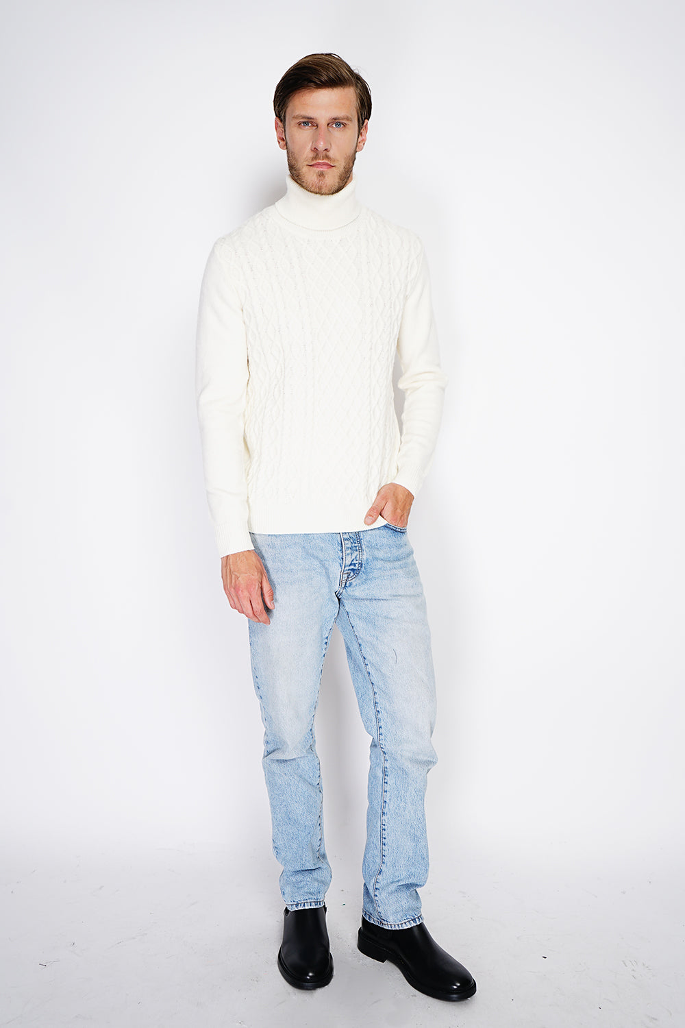 TURTLENECK SWEATER WITH CABLE KNIT