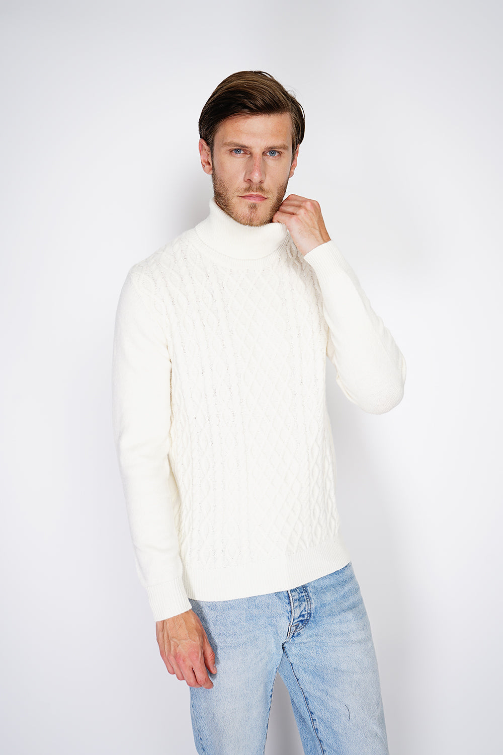 TURTLENECK SWEATER WITH CABLE KNIT