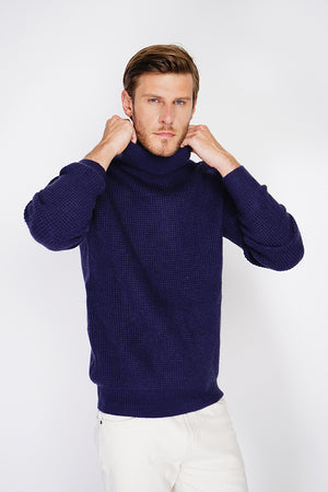 ROUND COLLAR SWEATER WITH HONEYCOMB KNITTING