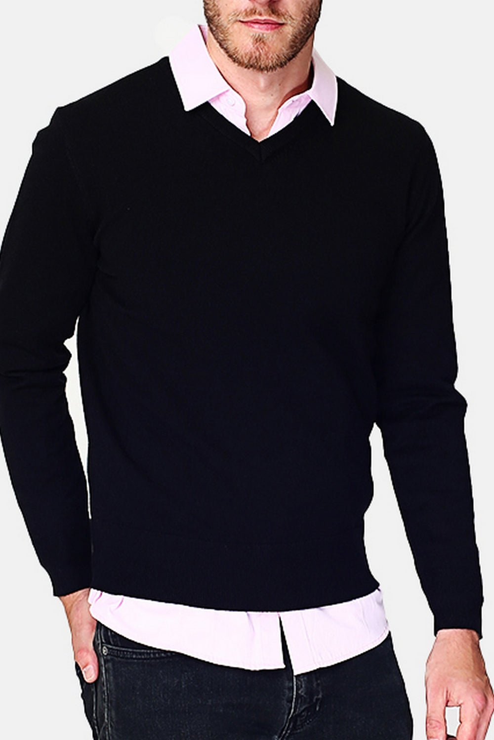 Klassischer Pullover mit V-Ausschnitt und langen Ärmeln aus 3-fädigem Strick