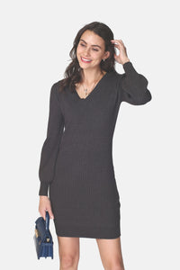 Loose-fit ribbed midi dress with V-neck in front and back with long, slightly puffy sleeves