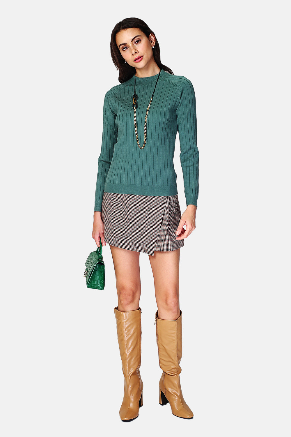 Long-sleeved ribbed sweater with slightly high neckline
