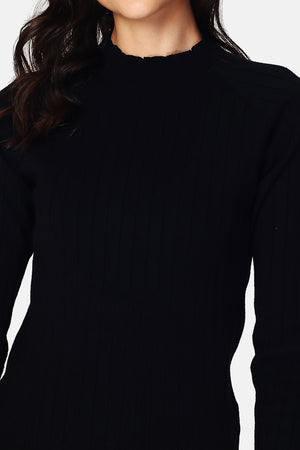 Long-sleeved ribbed sweater with slightly high neckline
